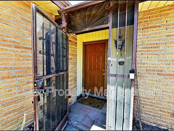 5th image of 10117 Mercedes St