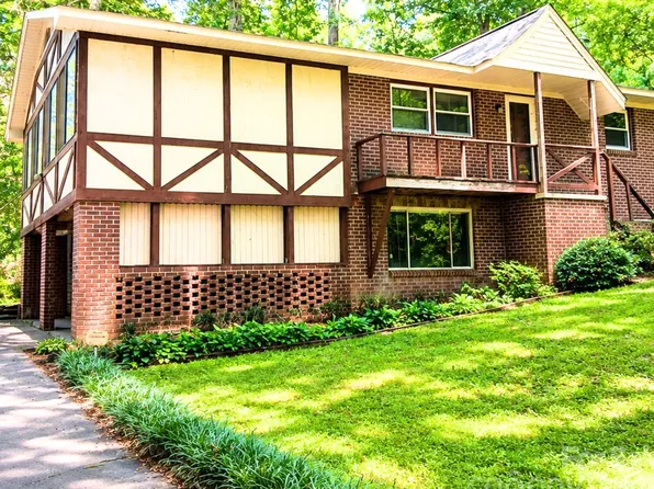 101 Sherry Dr, Stanley, NC 28164