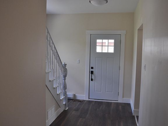 2nd image of 64 Centre St