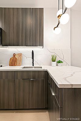 4th image of 45-42 Vernon Blvd #3W