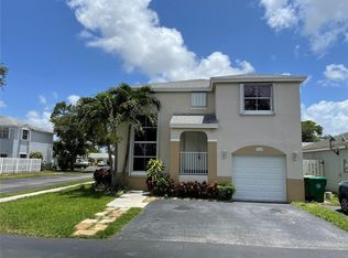 7030 SW 41st Pl, Davie, FL 33314