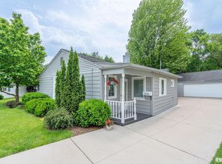 3628 15th Avenue Ct, Moline, IL 61265