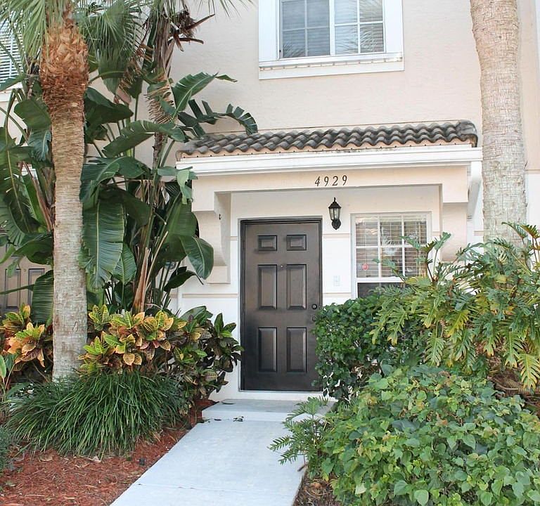 1st image of 4929 Palmbrooke Cir