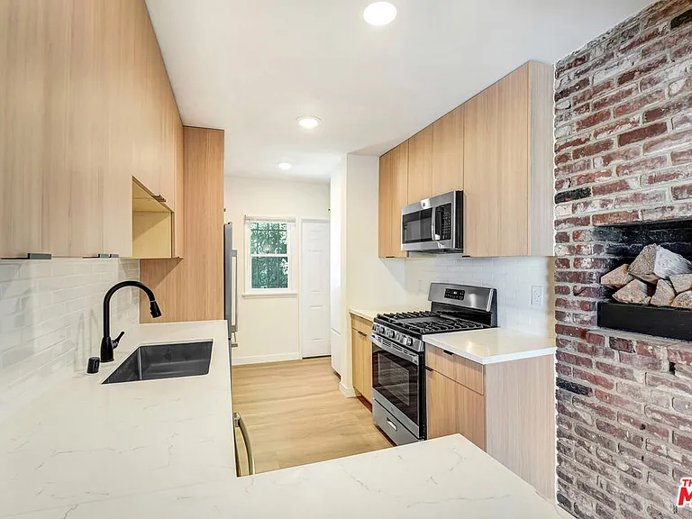8907 Harratt St — Photo 3