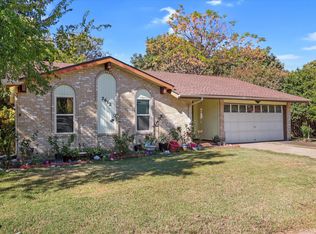 2612 Fallcreek St, Arlington, TX 76014