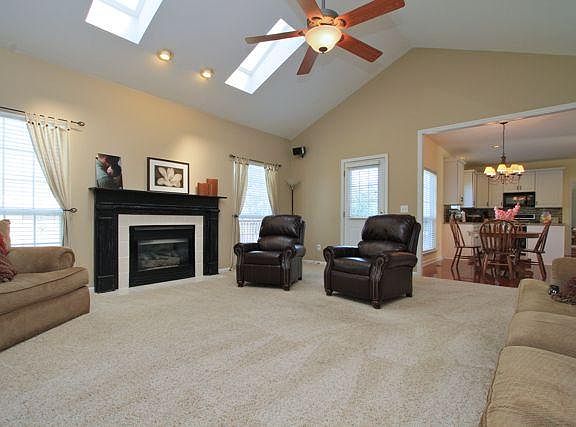 2nd image of 315 Millhouse Dr