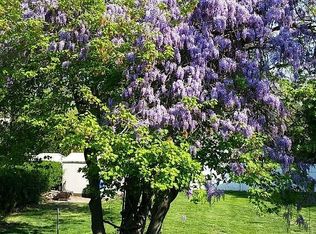 27 Delaware Ave, Red Bank, NJ 07701