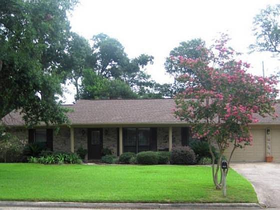 1st image of 960 Wisteria Dr