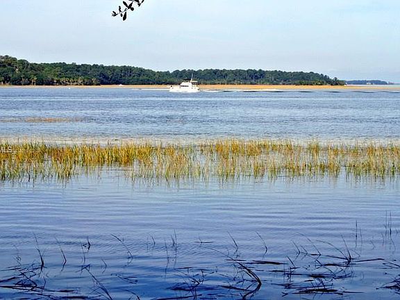 3rd image of 31 Seabrook Landing Dr