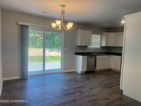 4th image of 541 Kinleigh Dr