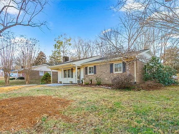3rd image of 1305 Lashley Park Dr