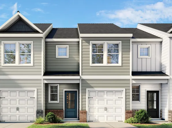 67 Chancellor Dr, Lillington, NC 27546