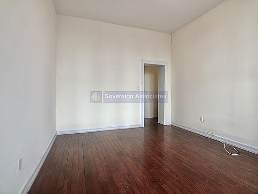 2nd image of 400 Fort Washington Ave APT 2a