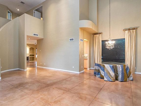 4th image of 8147 E Del Barquero Dr