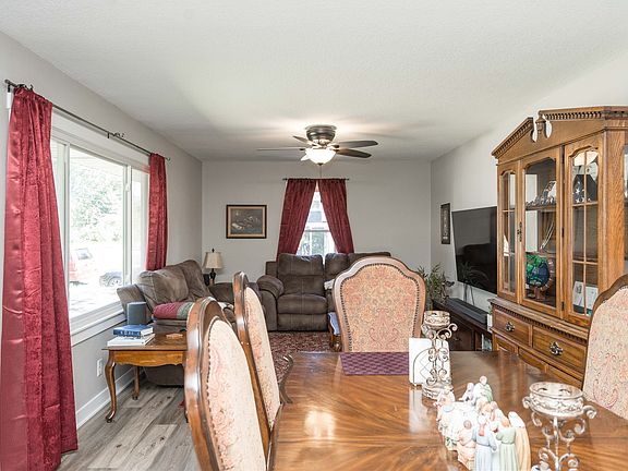 4th image of 1026 McKinley Ave