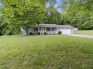 68 Pine Mountain Cir, Pineville, KY 40977