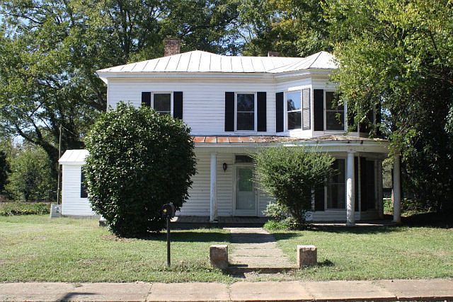 1st image of 602 Boyd St