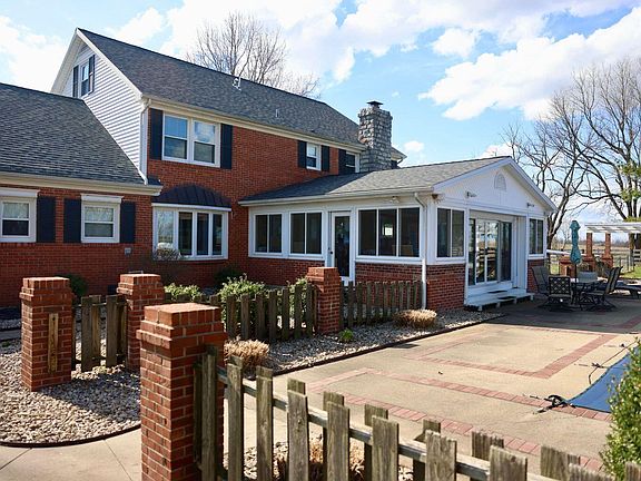 4th image of 2400 Chrisman Ln