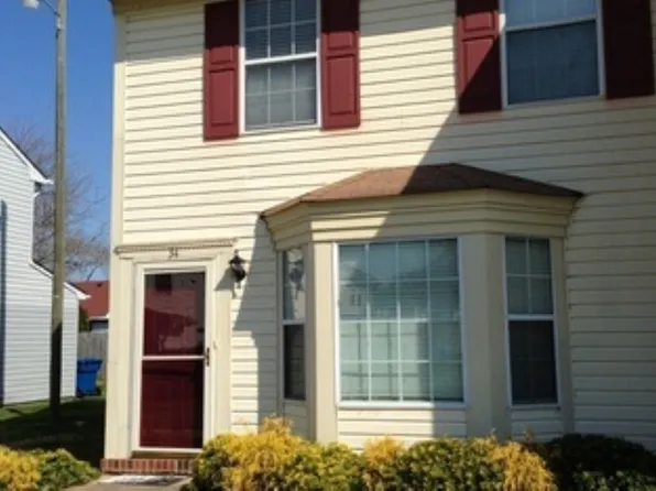34 N Gawain Way, Hampton, VA 23669