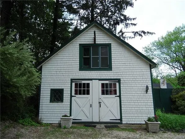 310 Mount Holly Rd, Katonah, NY 10536