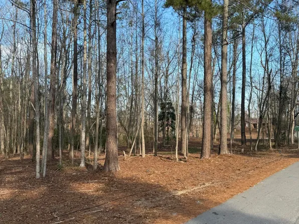 Dogwood Ln, Johnston, SC 29832