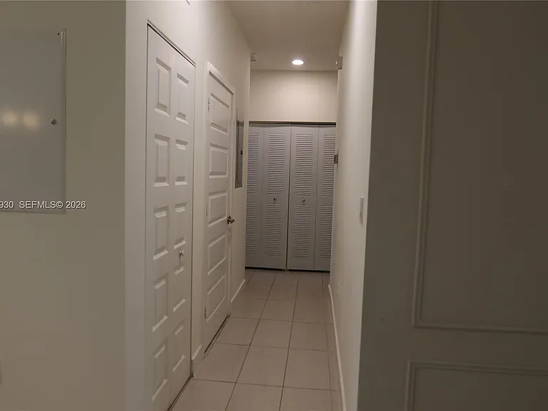10467 NW 82nd St #16 — Photo 10