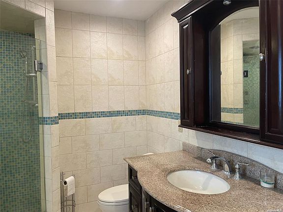 5th image of 512 E Broadway #1