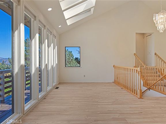 5th image of 11087 Fairway Dr