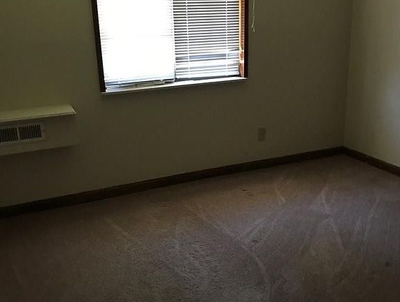 3rd image of 778 Loews Blvd