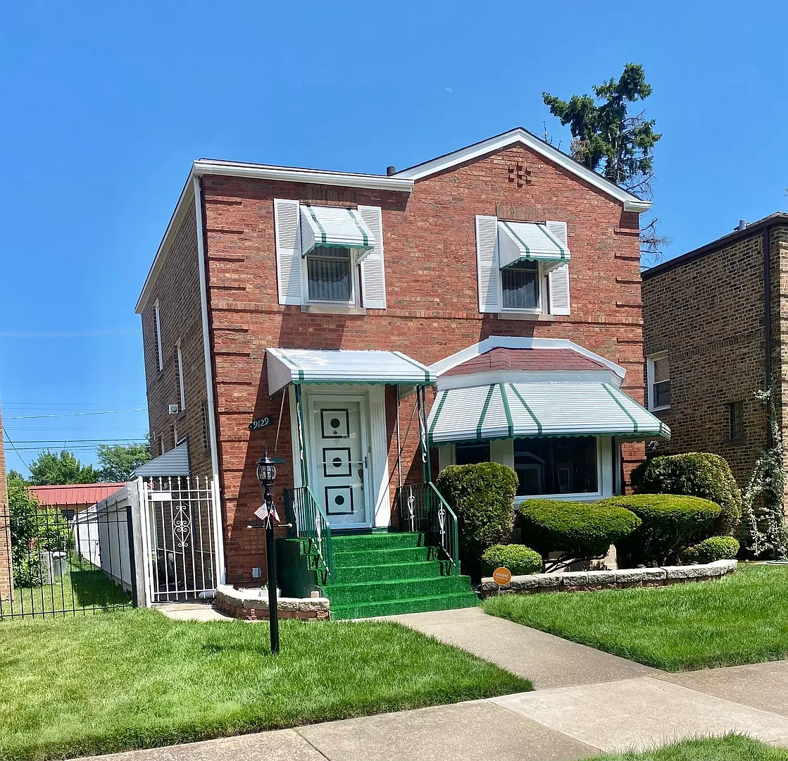 9129 S Carpenter St photo 1