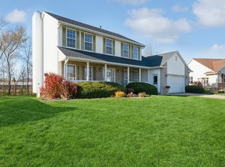65 Amy Dr, Robins, IA 52328