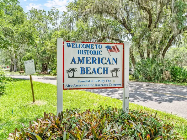 5460 James St, Fernandina Beach, FL 32034