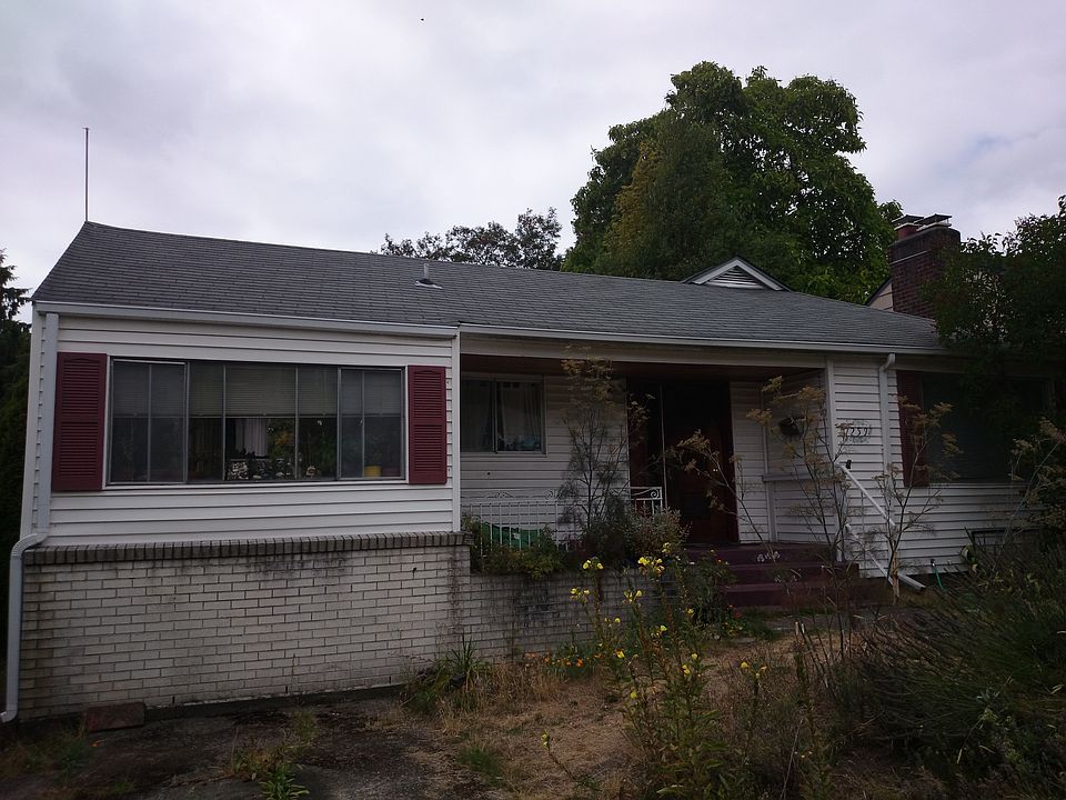 2nd image of 7259 28th Ave NE