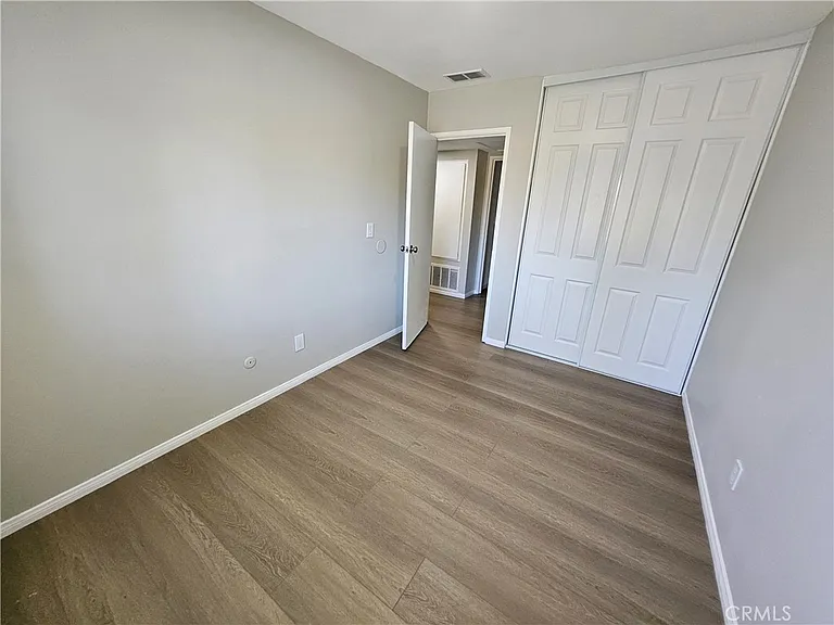 1151 Clark St — Photo 16