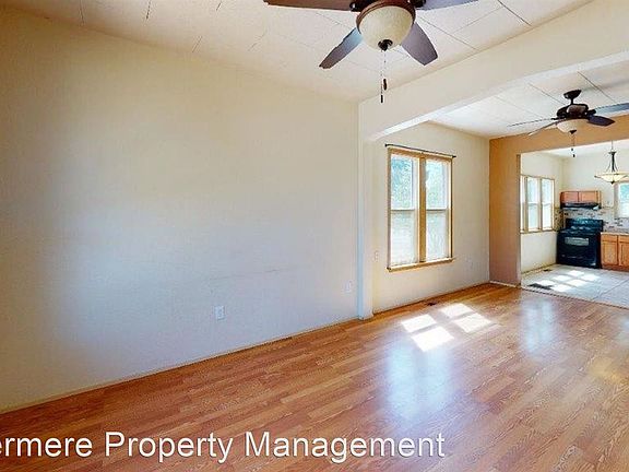 3rd image of 203 N Blue St #8872840