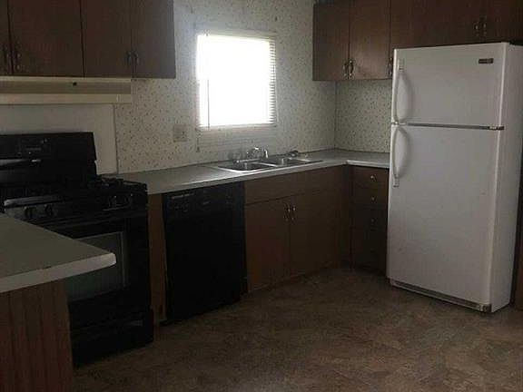 5th image of 9806 Cedar Branch Dr
