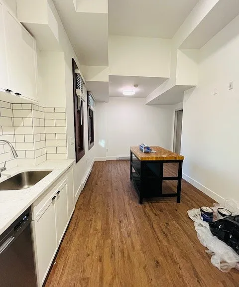 1523 Davie St #202 — Photo 14