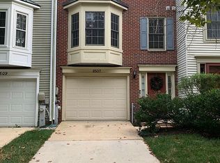 8505 Woodland Manor Dr, Laurel, MD 20724