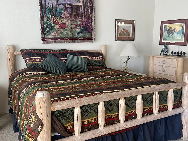 King size bed
