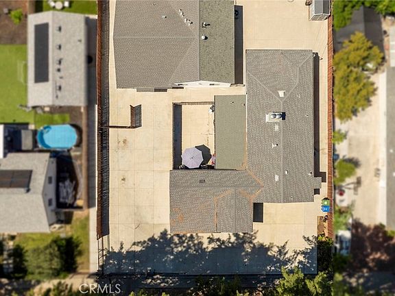 4th image of 7349 Etiwanda Ave