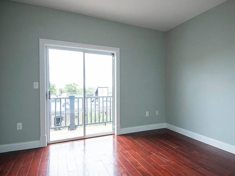6 Rockledge St #B — Photo 12