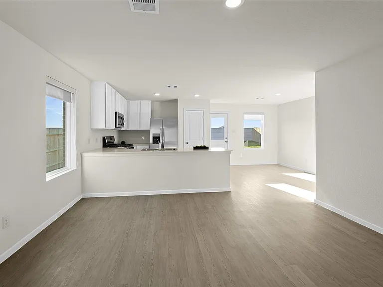 6603 Sassafras Green Dr — Photo 4