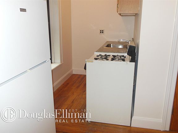 4th image of 85 Bergen St APT 1B