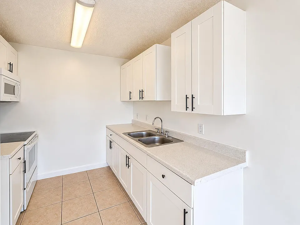 1353 Kirk Rd