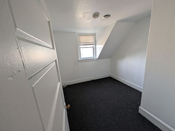 4th image of 1316 Terrill St