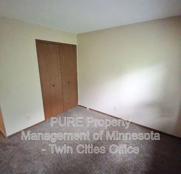 5231 Balmoral Ln — Photo 8