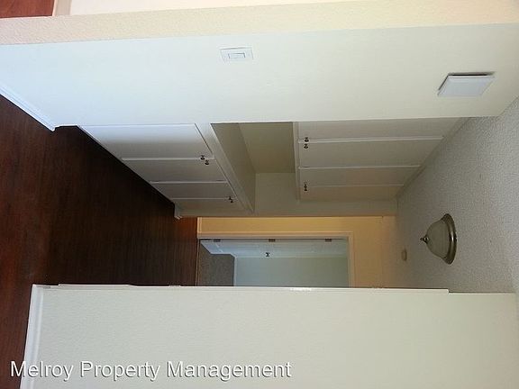 5th image of 1017 Greenfield Dr APT D