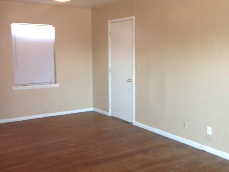 4430 N Main St — Photo 4