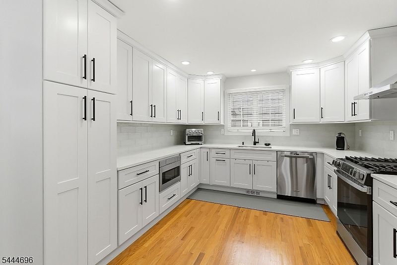 1st image of 538 Willow Ave
