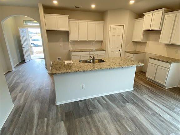 3rd image of 9109 Everly Dr